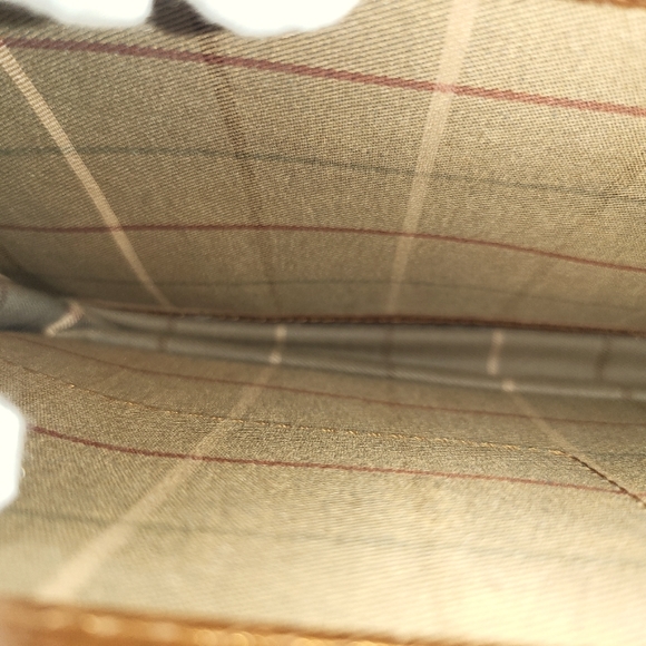 Burberrys Vintage Clutch - Picture 7 of 8